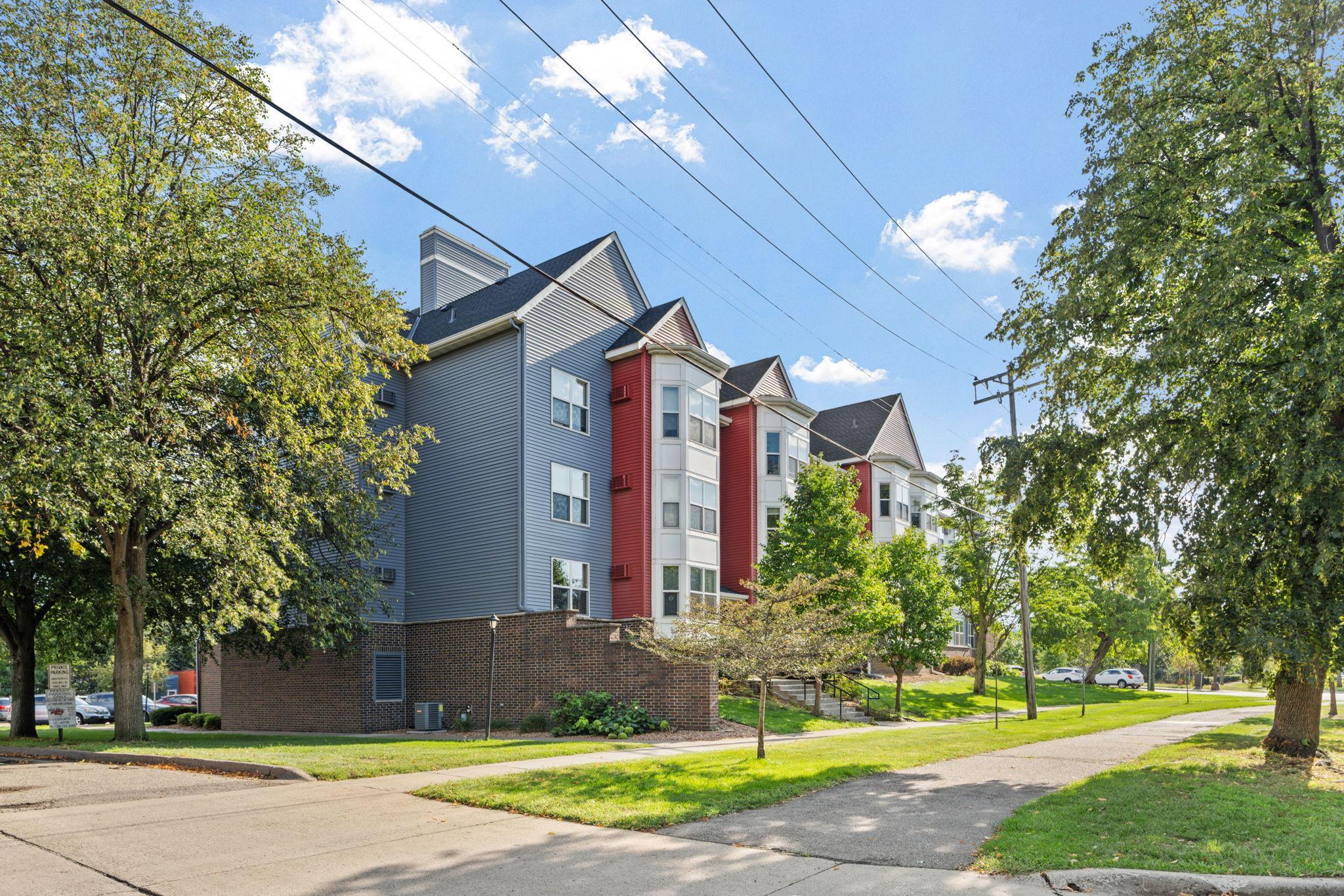 Top floor corner unit