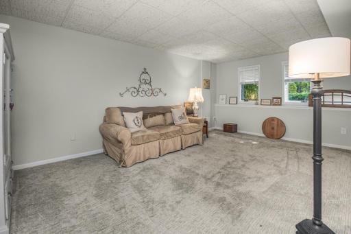 719 Summit Avenue, Saint Paul, MN 55105