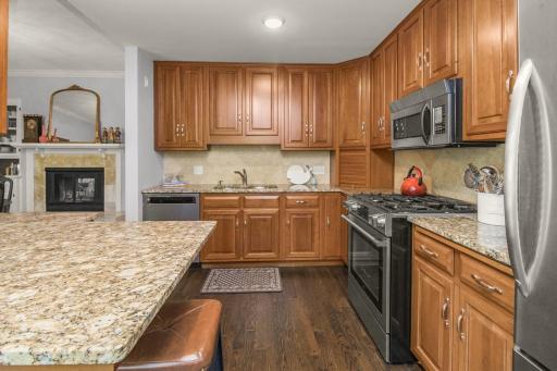 719 Summit Avenue, Saint Paul, MN 55105