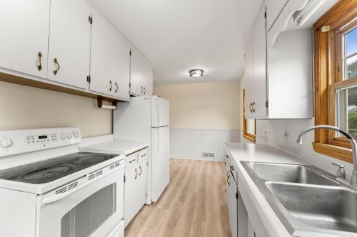 2849 Jersey Avenue S, Saint Louis Park, MN 55426