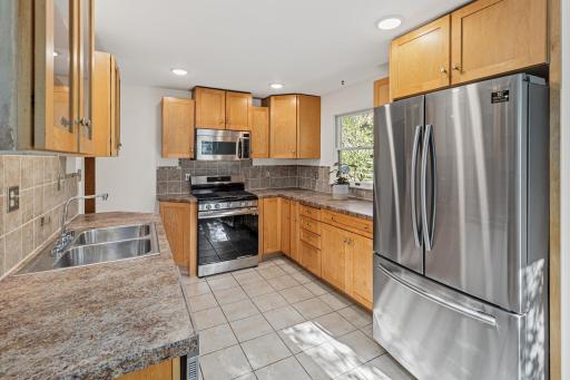 2150 Knapp Street-11.jpg