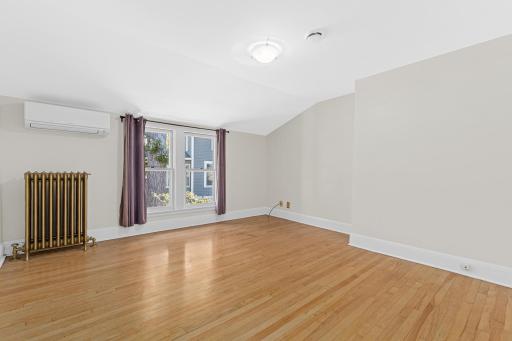 2150 Knapp Street-21.jpg
