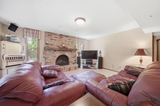 3610 Evergreen Lane N, Plymouth, MN 55441