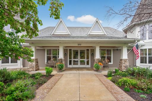 100 Clydesdale Trail, 205, Medina, MN 55340