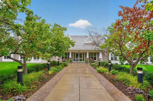 100 Clydesdale Trail, 205, Medina, MN 55340