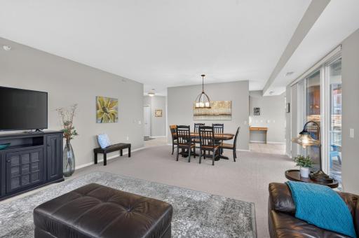 100 Clydesdale Trail, 205, Medina, MN 55340