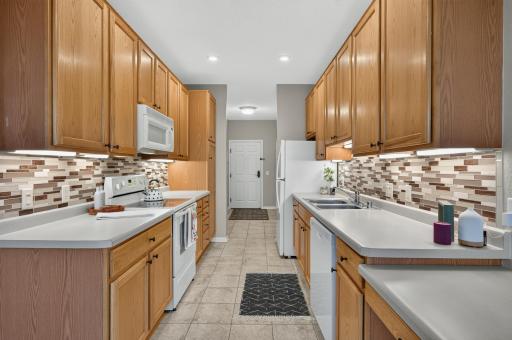 100 Clydesdale Trail, 205, Medina, MN 55340