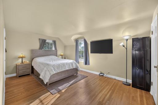 1416 Hennepin Avenue N, Glencoe, MN 55336