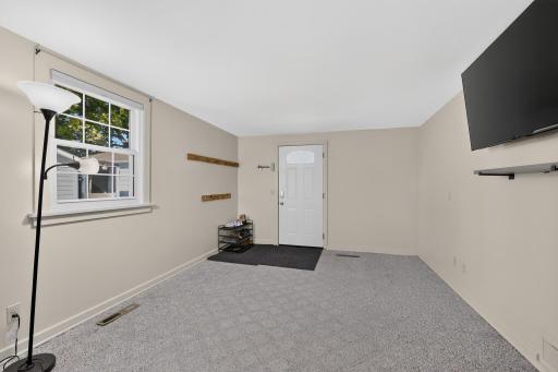 1416 Hennepin Avenue N, Glencoe, MN 55336