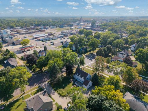 1416 Hennepin Avenue N, Glencoe, MN 55336