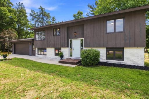 151 Riverside