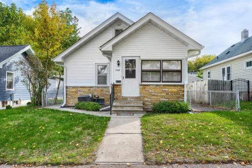1428 Hazel Street N, Saint Paul, MN 55119