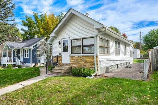1428 Hazel Street N, Saint Paul, MN 55119