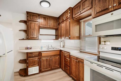 1428 Hazel Street N, Saint Paul, MN 55119