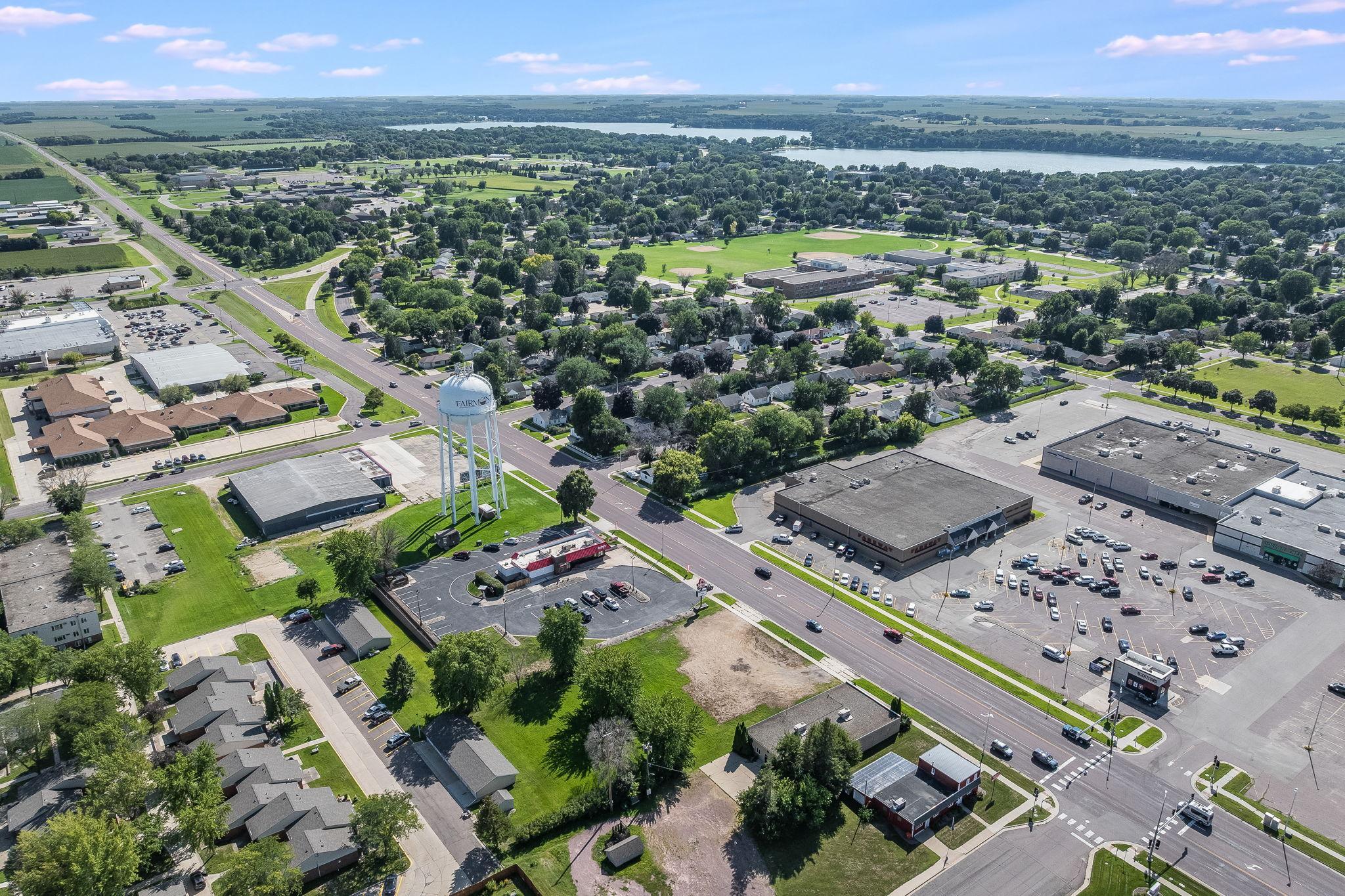 415 State St S Fairmont MN-10.jpg