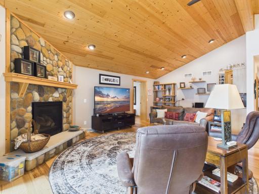 6660 Lonestar Road, Siren, WI 54872