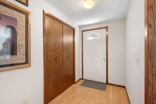 112 13th Avenue NW, Waseca, MN 56093