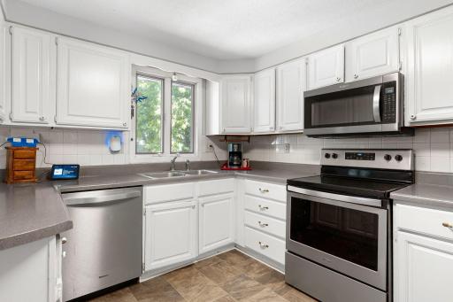 112 13th Avenue NW, Waseca, MN 56093