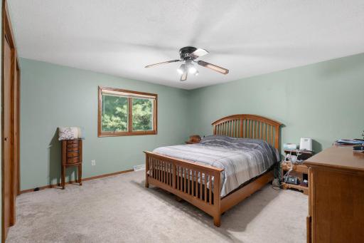 112 13th Avenue NW, Waseca, MN 56093