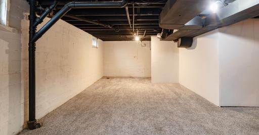 772 Iowa Avenue W, Saint Paul, MN 55117