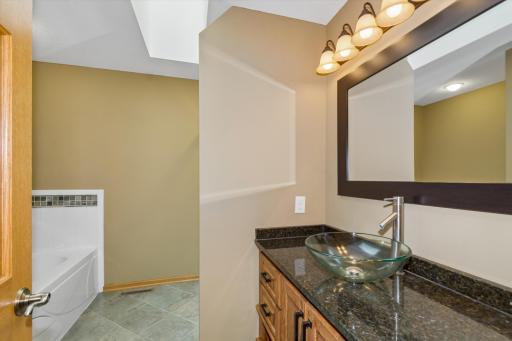 17388 Jaguar Path, Lakeville, MN 55044