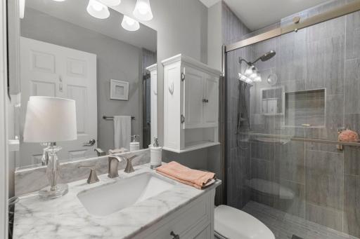 1185 weston, Plymouth, MN 55447