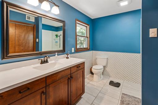 Primary bathroom ensuite