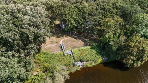 Steps to the river/lake