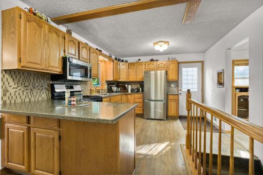 6. Kitchen 2.jpeg