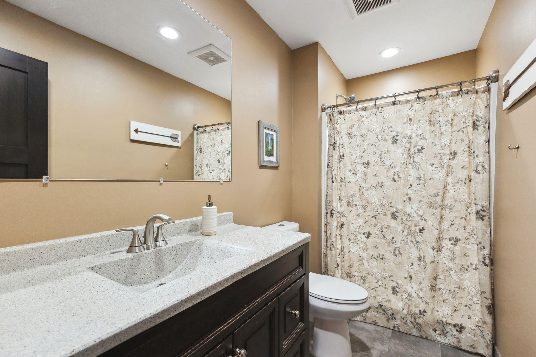 LL full bath