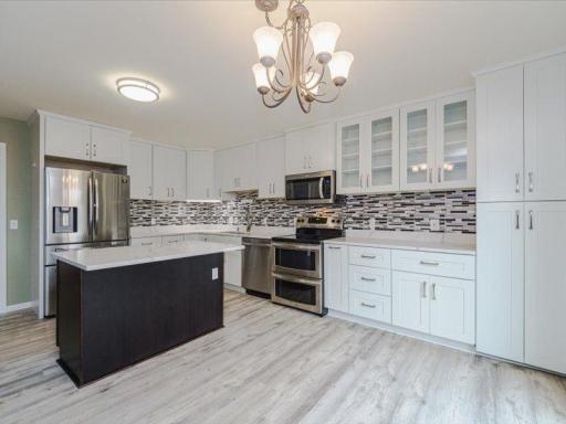1491 Summit Shores Drive, Burnsville, MN 55306