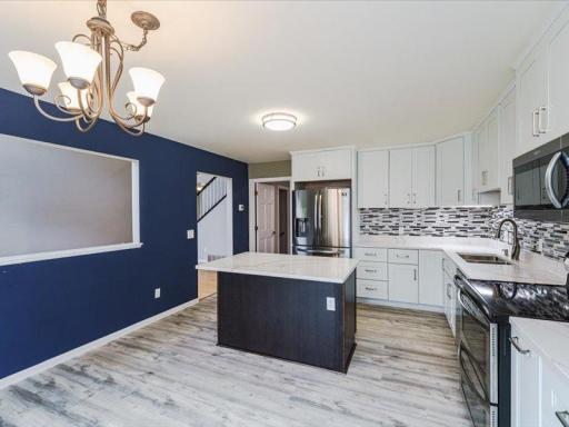 1491 Summit Shores Drive, Burnsville, MN 55306
