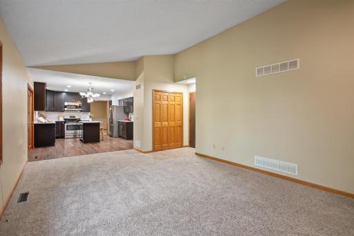 4720 Orchid Lane N, Plymouth, MN 55446