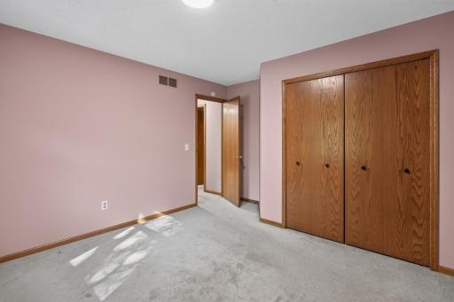 4720 Orchid Lane N, Plymouth, MN 55446