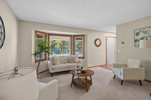 4720 Orchid Lane N, Plymouth, MN 55446