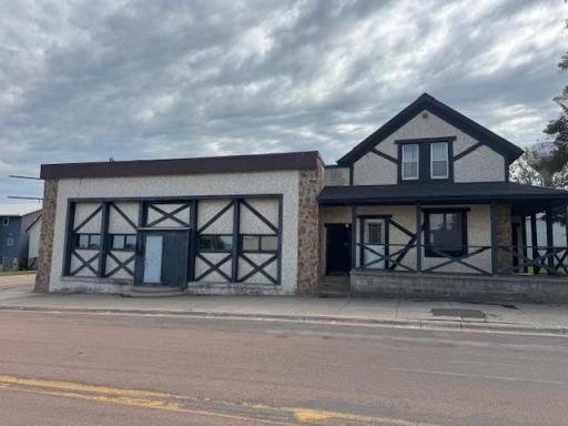 223 E Main St, Norwood Young America, MN 55397