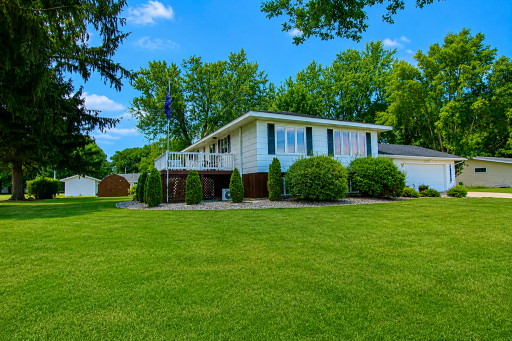 913 1st Avenue SE, Long Prairie, MN 56347
