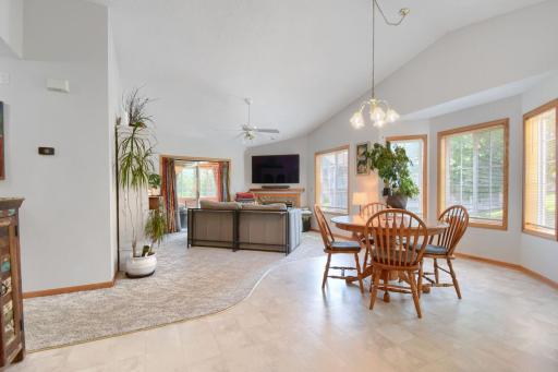 828 Woodland Dr - Web Quality - 004 - 04 Living Room.jpg
