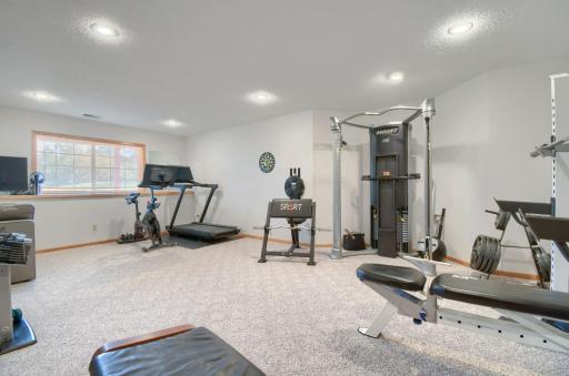 828 Woodland Dr - Web Quality - 027 - 27 Amenity - Community.jpg