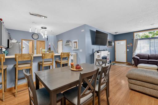 kitchen/dining room