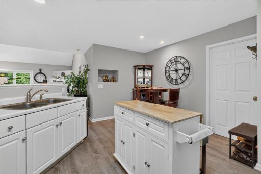 2408 Viola Heights Drive NE, Rochester, MN 55906