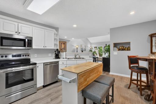 2408 Viola Heights Drive NE, Rochester, MN 55906