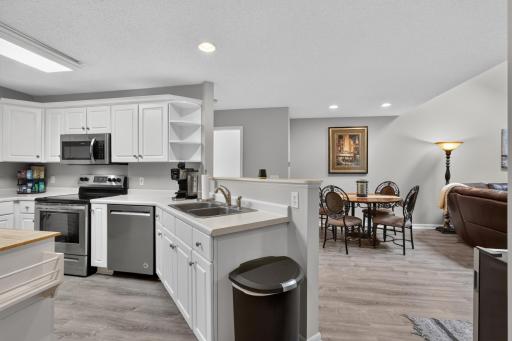 2408 Viola Heights Drive NE, Rochester, MN 55906