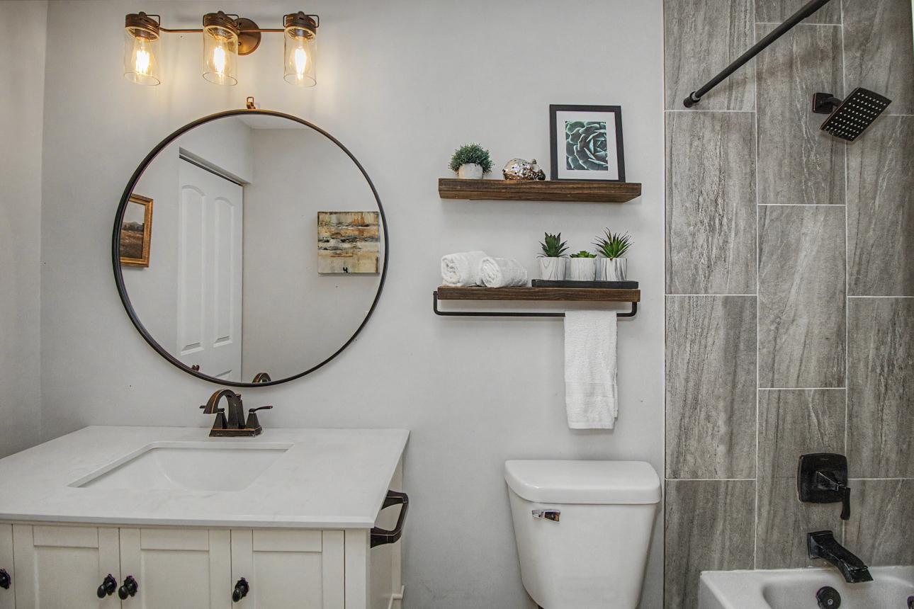 Polished bathroom on upper level