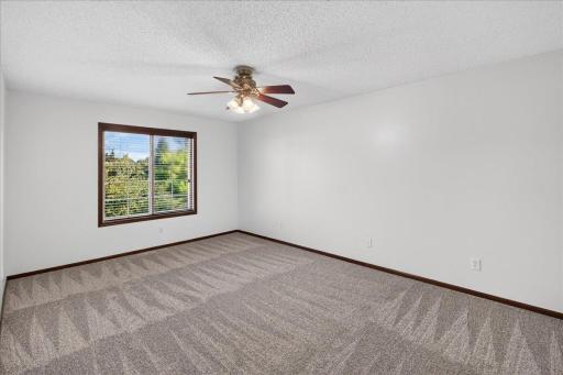 835 Willow Glen Court, Buffalo, MN 55313