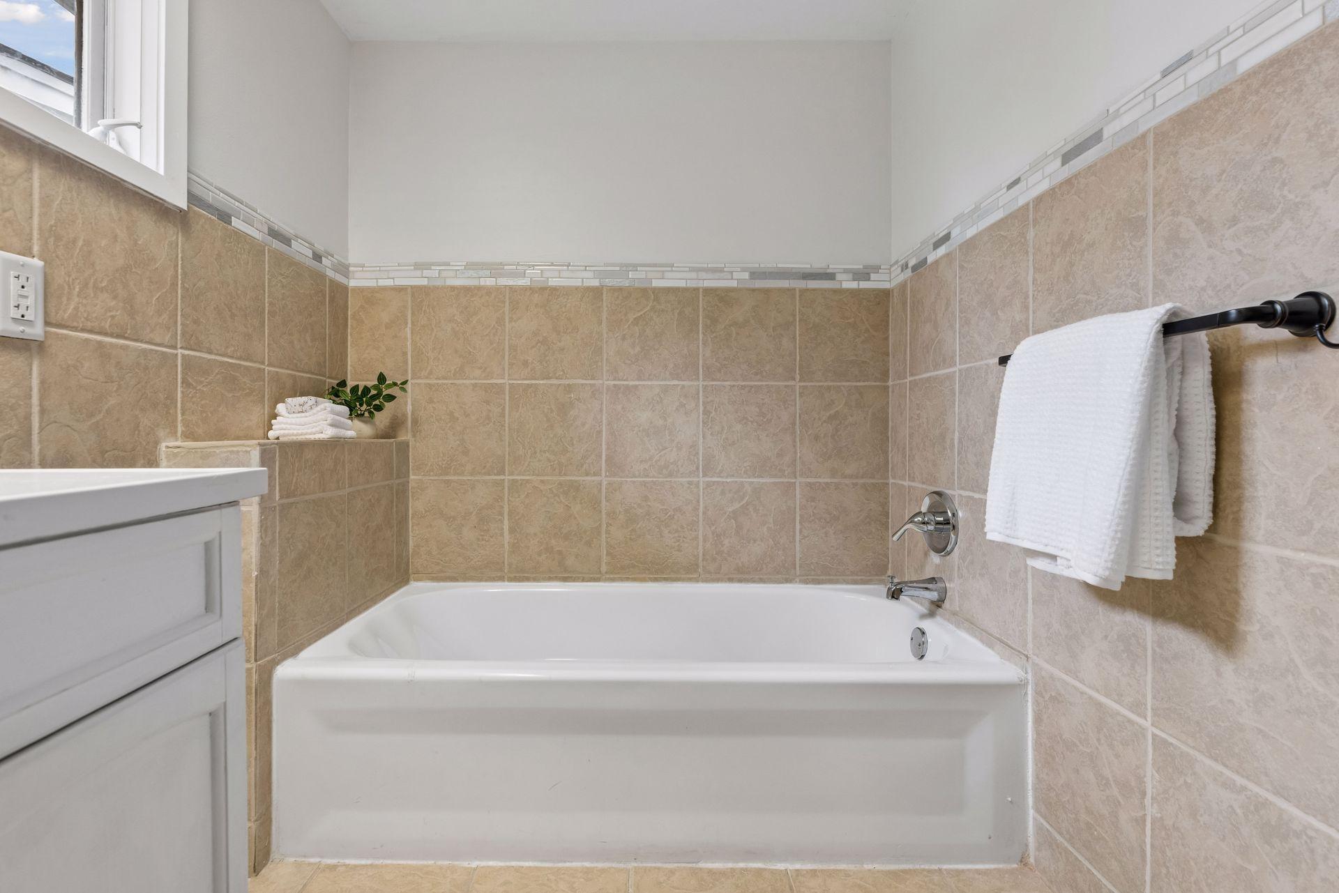 Jacuzzi tub provides spa in primary ensuite