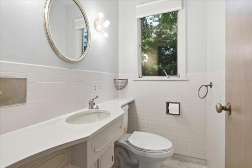 Main Floor 1/2 Powder Bath