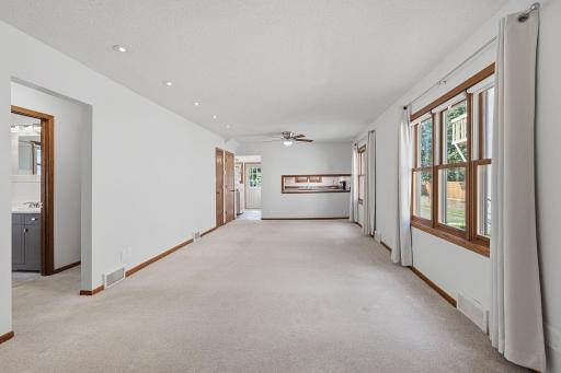 #1 Livingroom & Dining Room