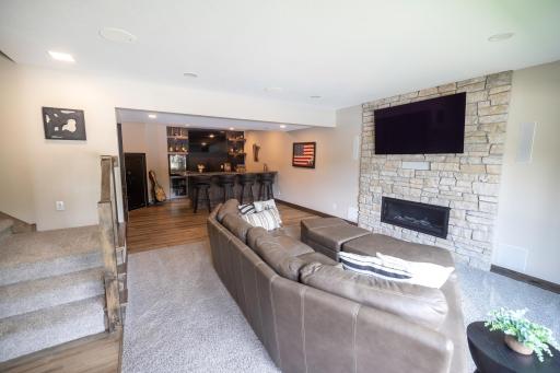 8494 320th Street Way, Cannon Falls, MN 55009