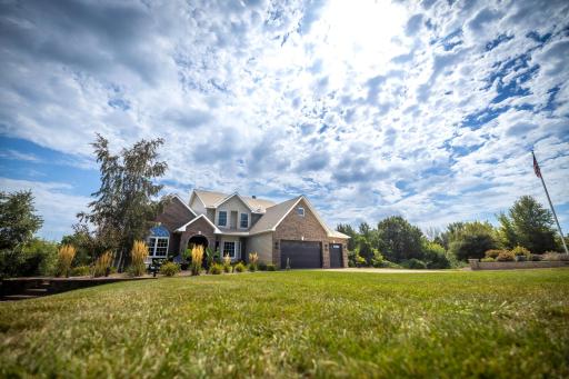 8494 320th Street Way, Cannon Falls, MN 55009